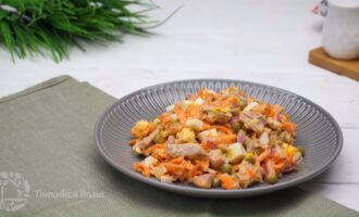 Салат с тунцом и морковью