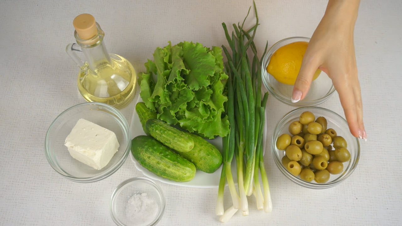 Зеленый греческий салат - ингредиенты